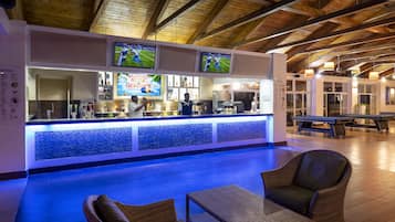2 bars/lounges, beach bar
