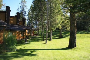 Property grounds - Fairmont Mountainside Villas (Fairmont Hot Springs)
