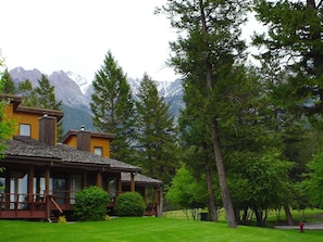Exterior - Fairmont Mountainside Villas (Fairmont Hot Springs)
