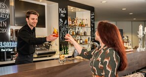 Bar (in der Unterkunft)