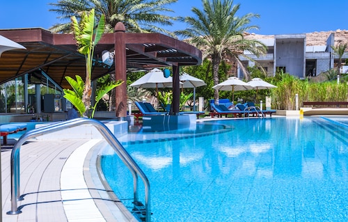 Oryx Grand Jebel Hafeet