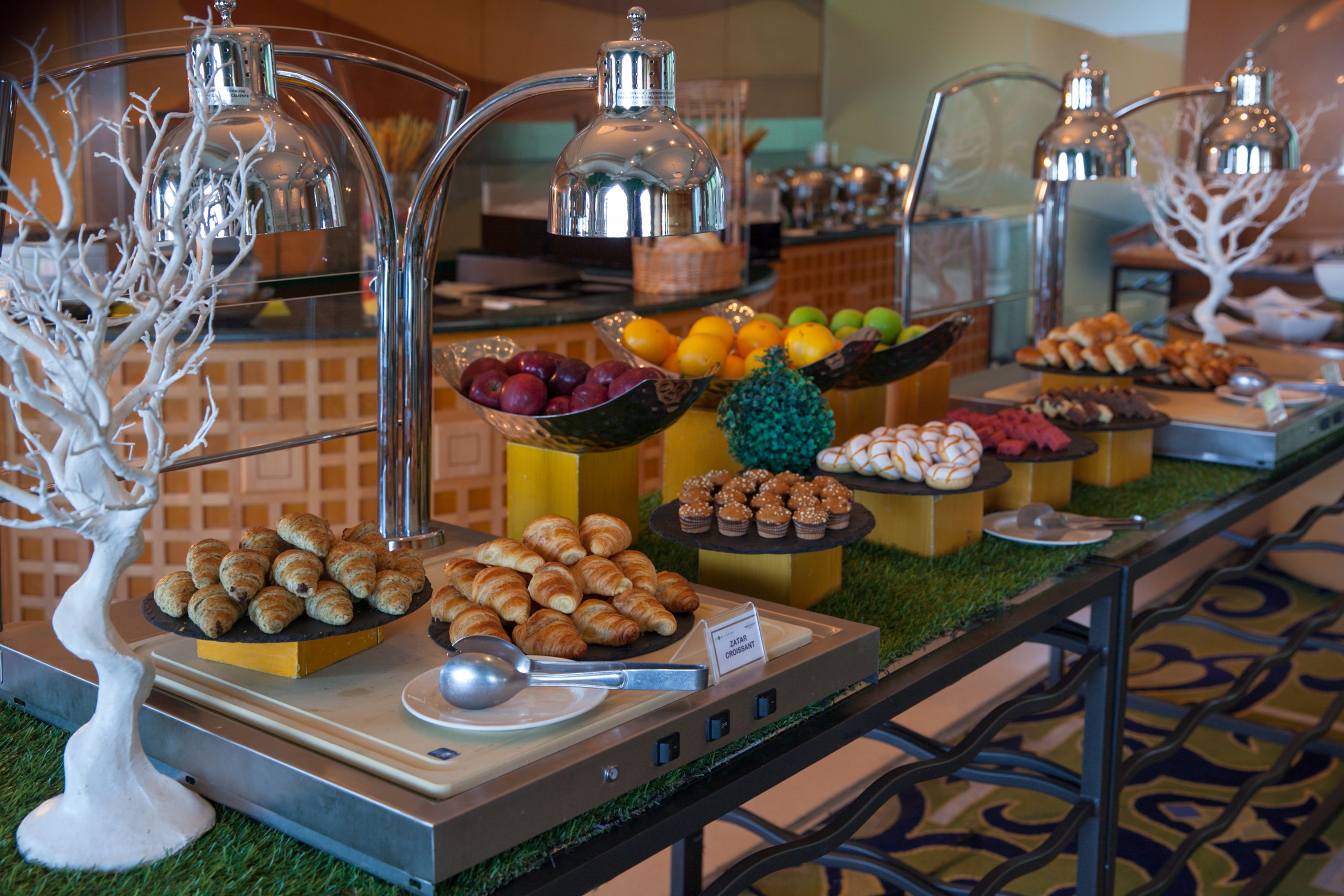 Daily buffet breakfast (AED 50 per person)