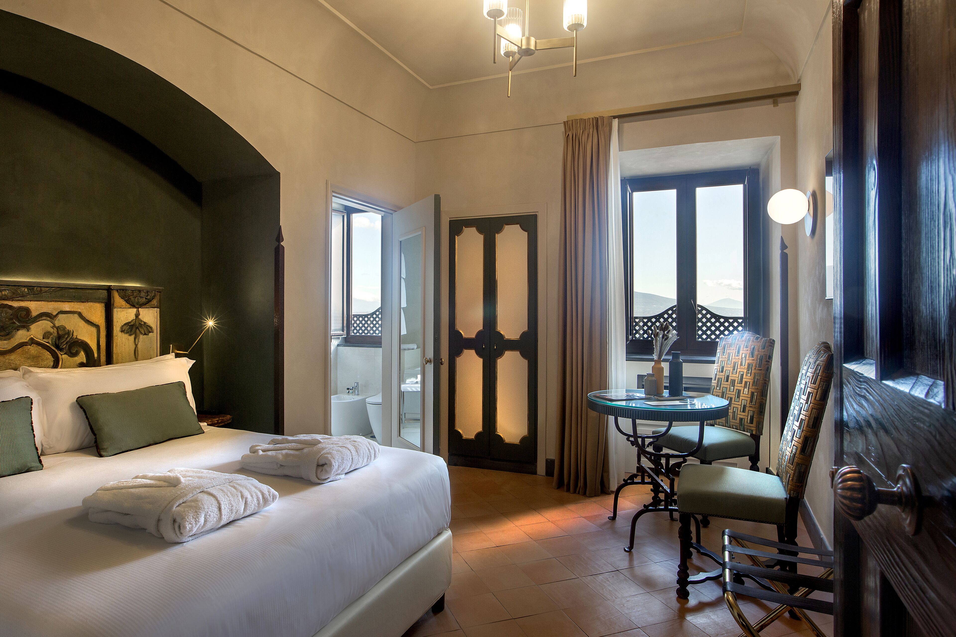 Biancheria da letto di alta qualità, minibar, una cassaforte in camera