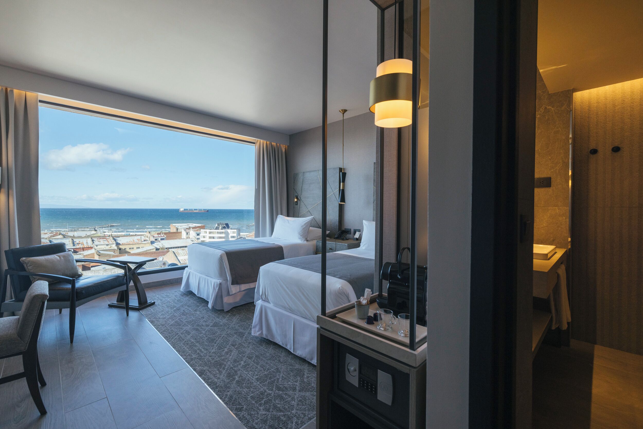 Deluxe Twin Room | Premium bedding, in-room safe, free WiFi