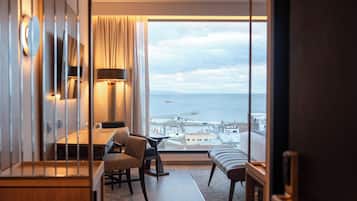Superior Double Room, 1 King Bed | Premium bedding, in-room safe, free WiFi