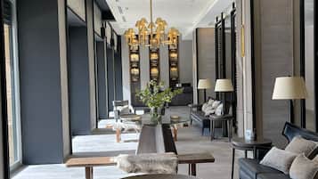 Quầy tiếp tân