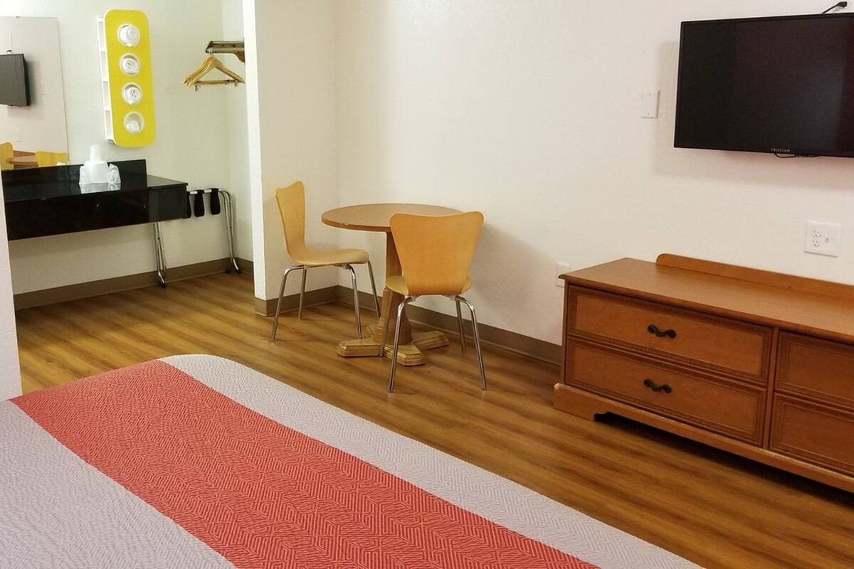 Desk, iron/ironing board (on request), WiFi (free)