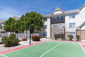 Sports court - Residence Inn by Marriott Albuquerque North (Albuquerque)