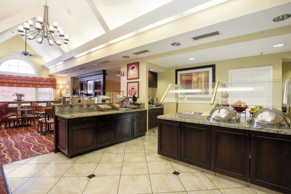 Free daily buffet breakfast 