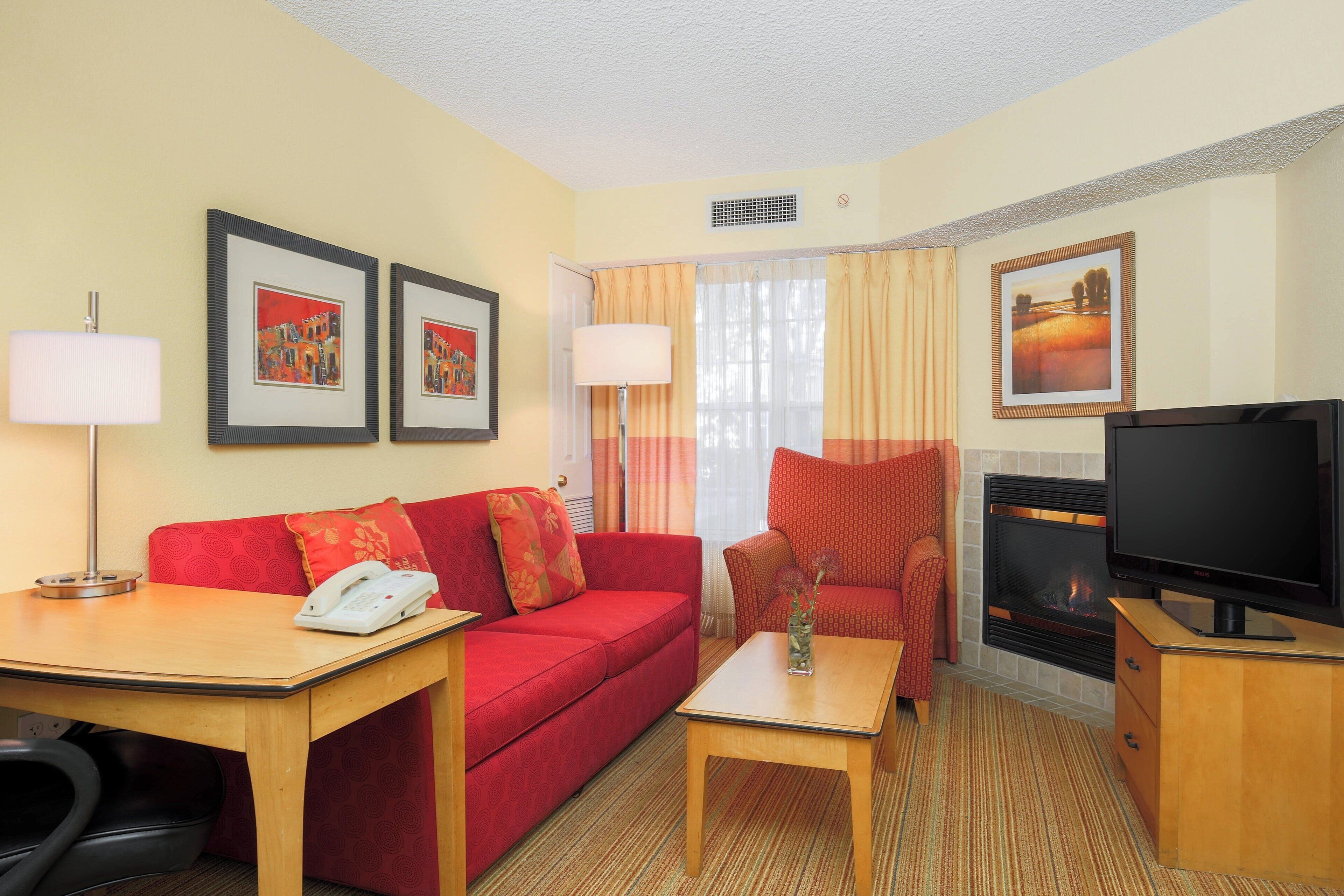 suite, 2 bedrooms | living area | lcd tv