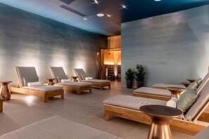 Couples treatment room(s), sauna, hot tub, body treatments - Auburn Marriott Opelika Resort & Spa at Grand National (Opelika)