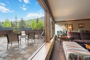 Luxury-Apartment, 2 Schlafzimmer | Terrasse/Patio