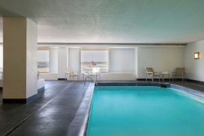 Indoor pool - The Westin Detroit Metropolitan Airport (Detroit)