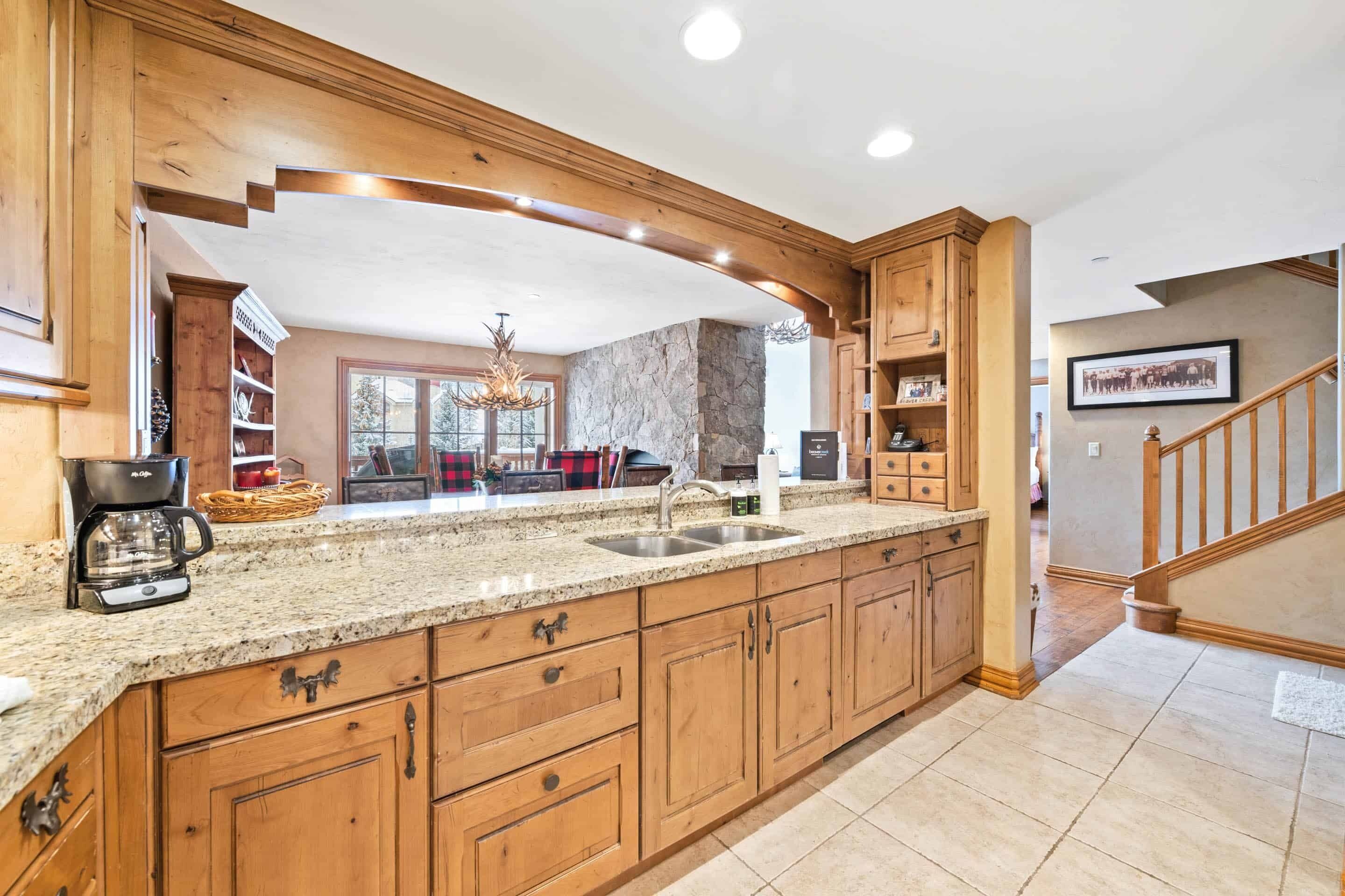 Apartamento Premium, 3 habitaciones | Cocina privada | Frigorífico grande, microondas, horno y placa de cocina