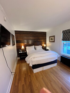 Doppelzimmer, mit Bad, Blick auf den Innenhof (Windham)
