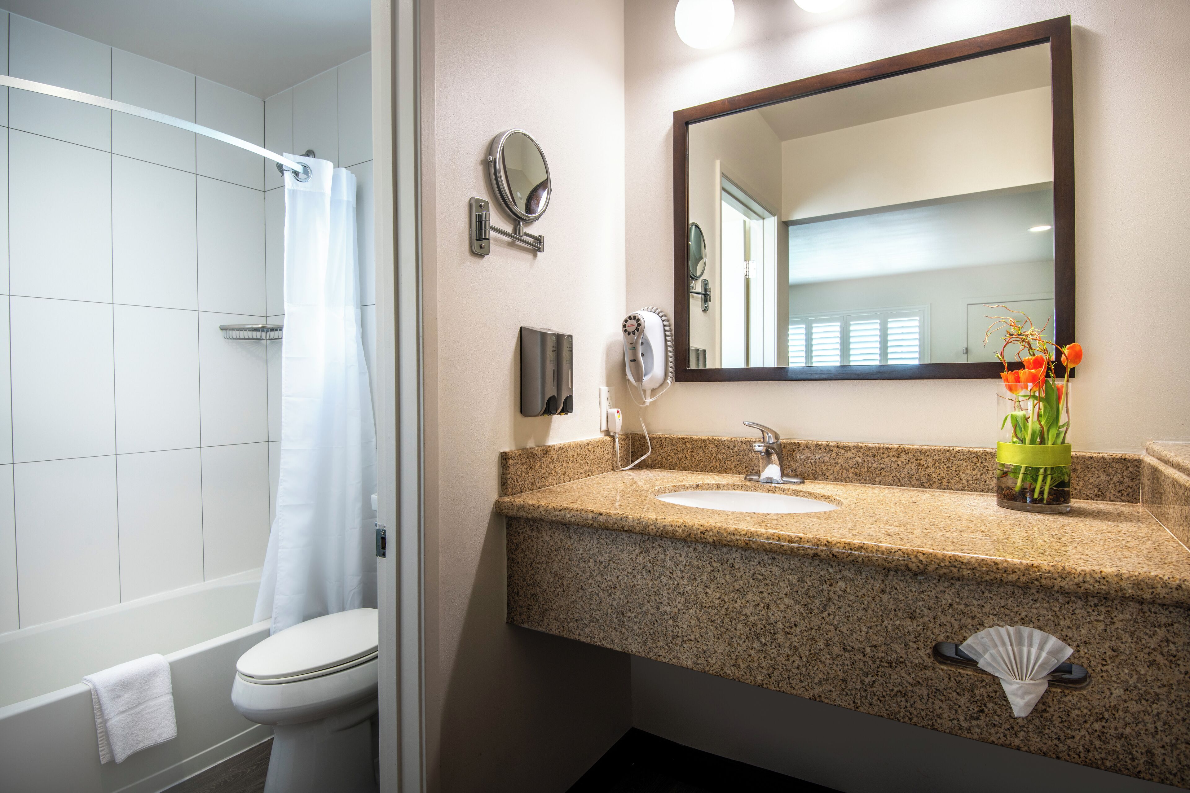 Foto - Alpine Inn near Convention Center and the Park