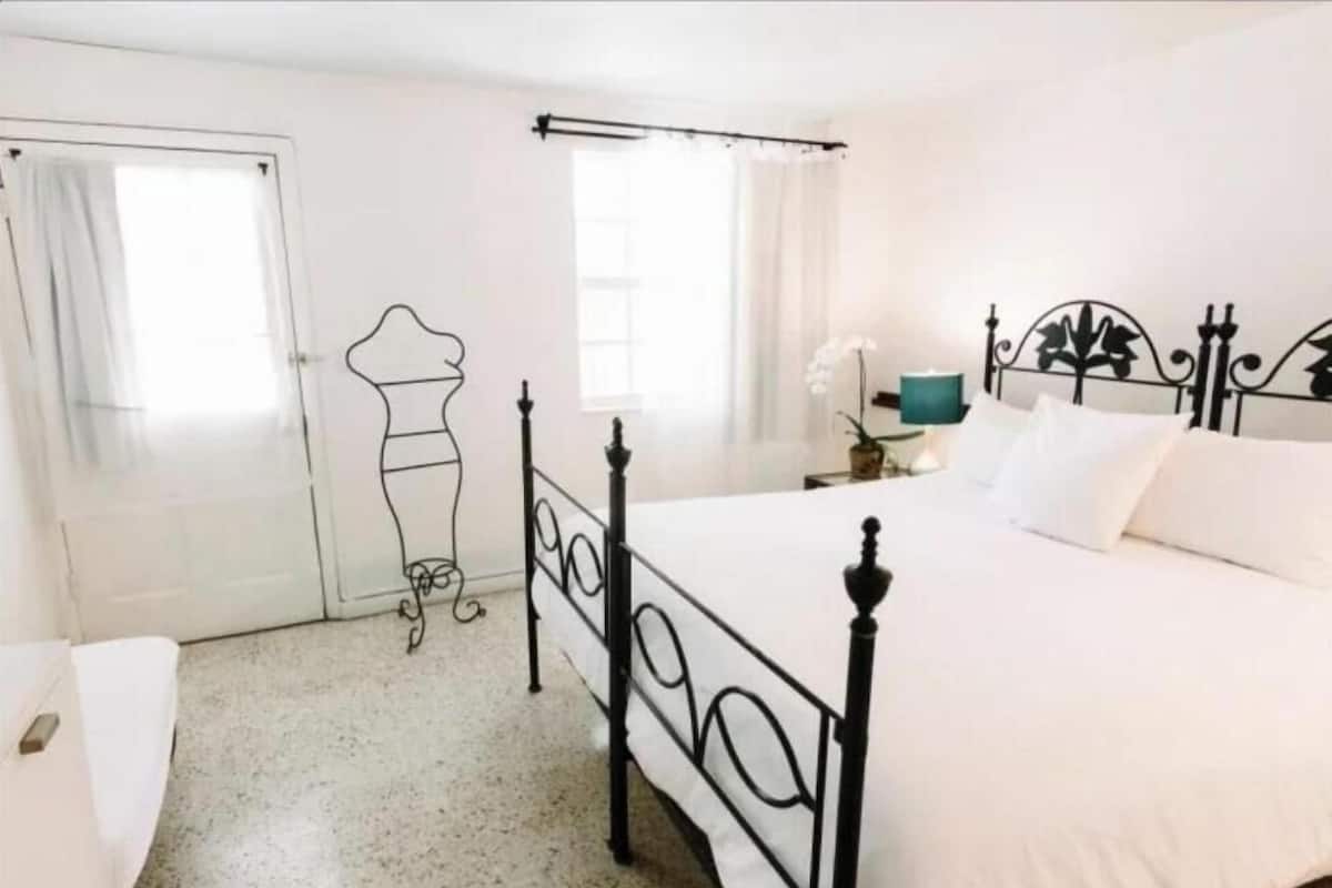 1 habitación, ropa de cama de alta calidad y minibar