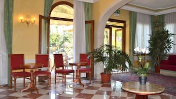 Daily buffet breakfast (EUR 10 per person)