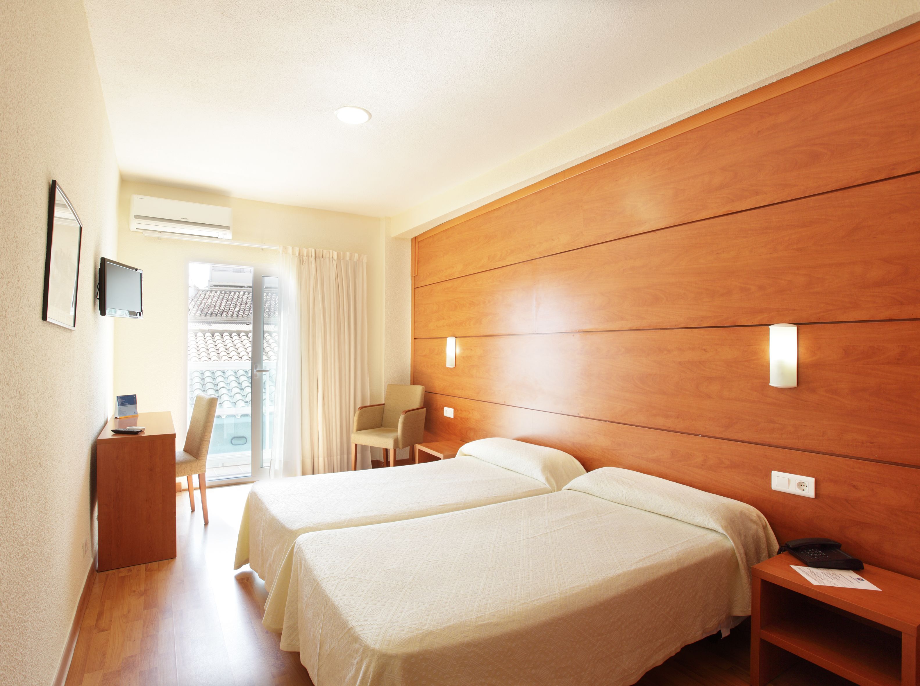 Foto - Limehome Benidorm Calle Major