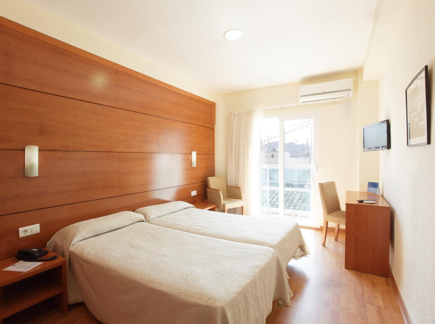 Foto - Limehome Benidorm Calle Major