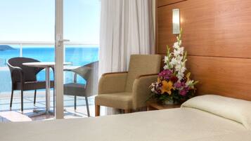 Habitació doble o amb dos llits individuals, balcó, vistes al mar | Vista des de l'habitació