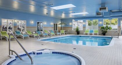 Holiday Inn Express & Suites Saskatoon Centre by IHG