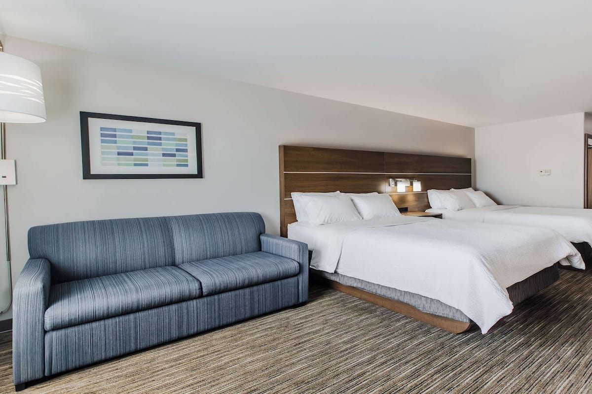 Standard Room, Multiple Beds | In-room safe, desk, laptop workspace, blackout drapes