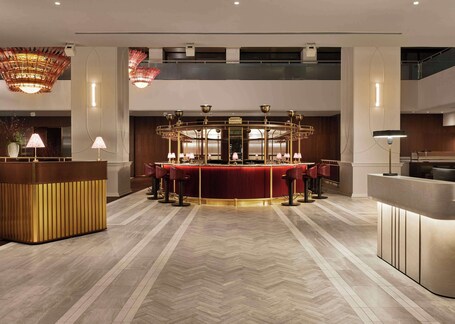 Hilton Toronto - Image 22