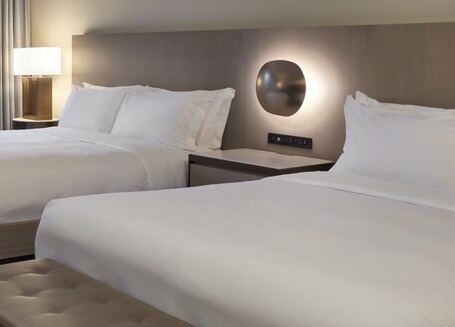 Hilton Toronto - Image 68