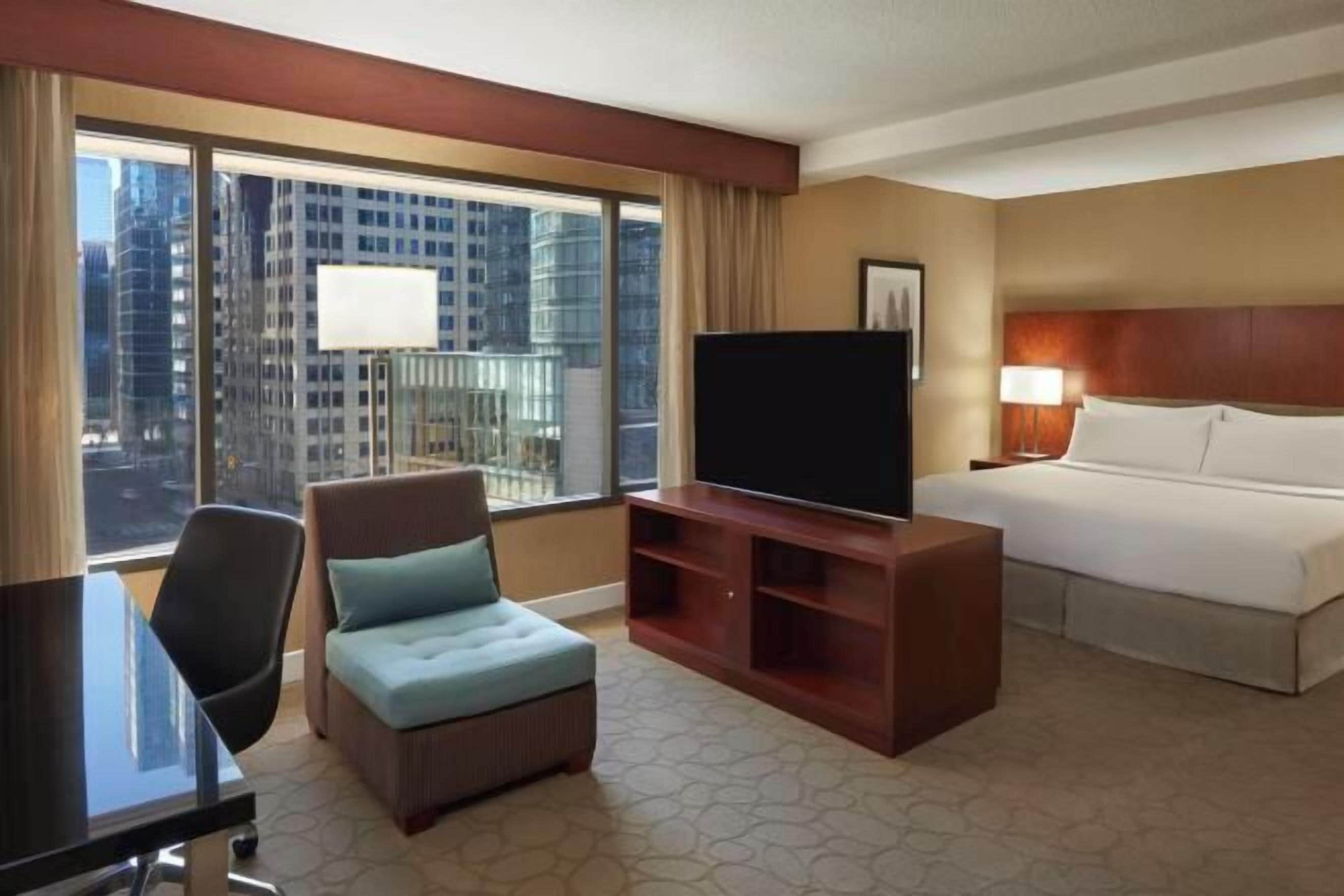 Seprai premium, bantalan ekstra lembut, dan brankas