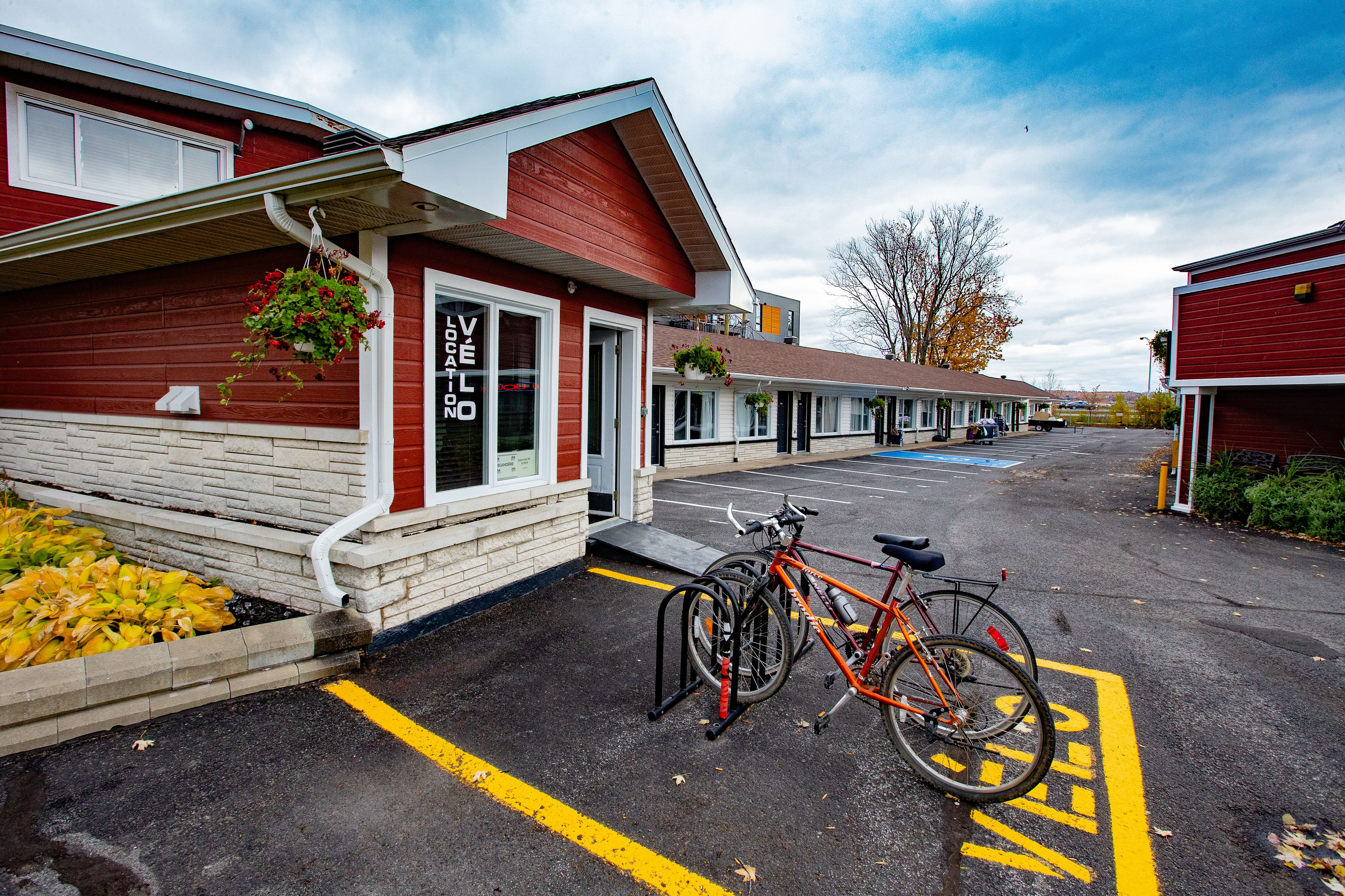 Foto - Hotel et Motel Le Chateauguay