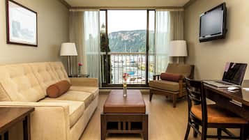 Standard Suite, 1 Bedroom, Ocean View (NOT Pet-friendly) | Living area | 43-inch TV with cable channels