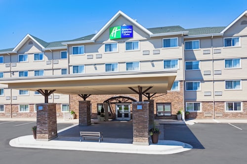 Holiday Inn Express & Suites Fredericton by IHG
