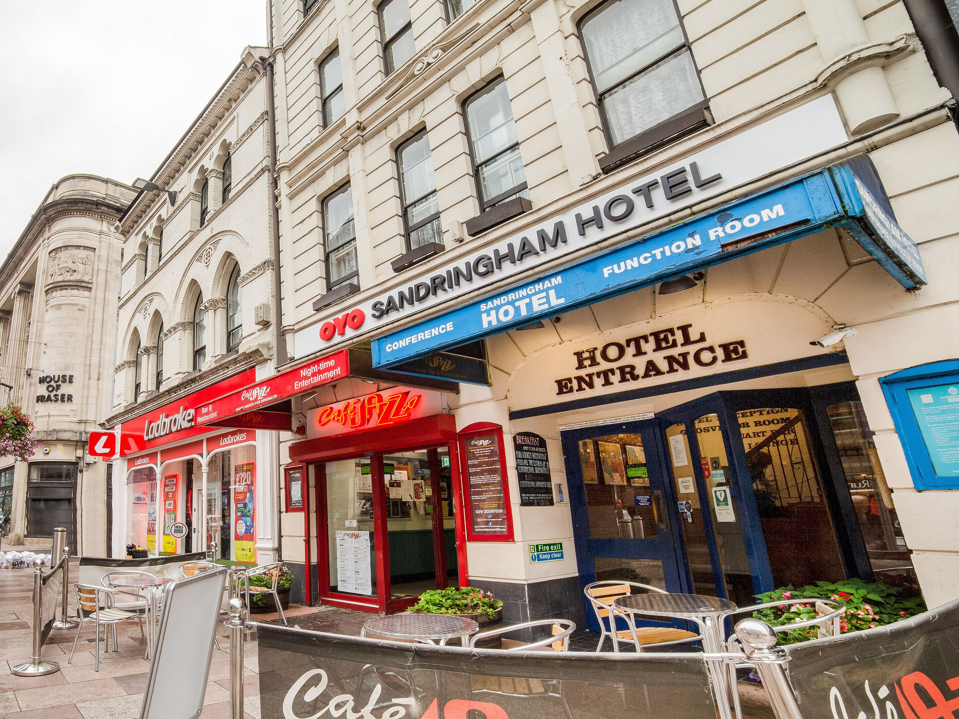 Photo - Cardiff Sandringham Hotel