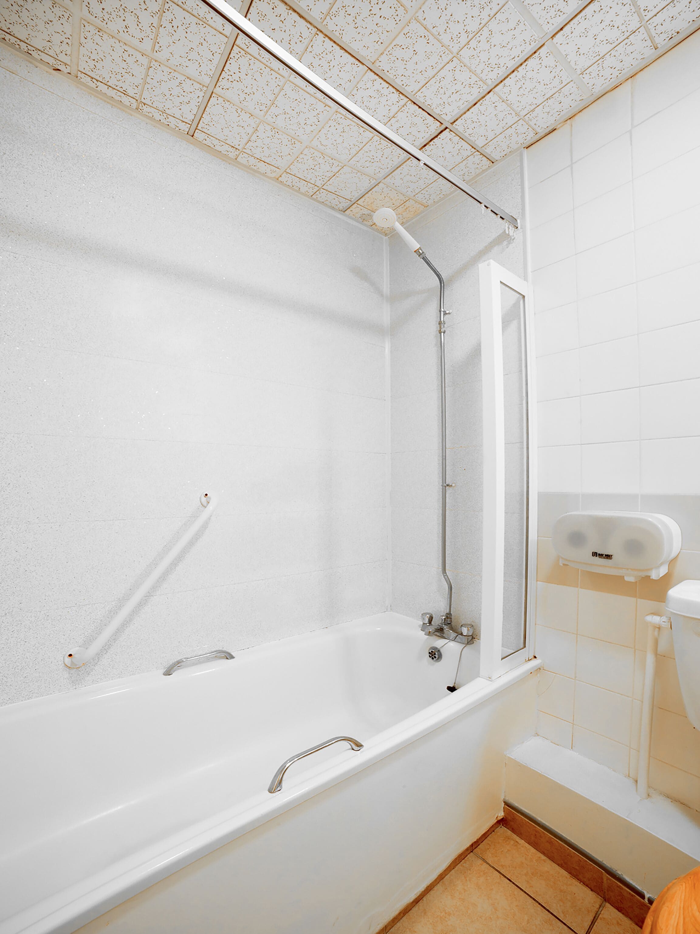 Photo - Cardiff Sandringham Hotel