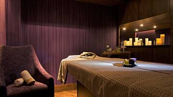 Sauna seca, banheira de hidromassagem, sauna a vapor