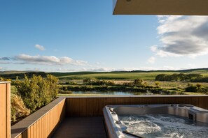 Maison Luxe, 4 chambres, bain Ă remous, vue lac | Vue de la chambre