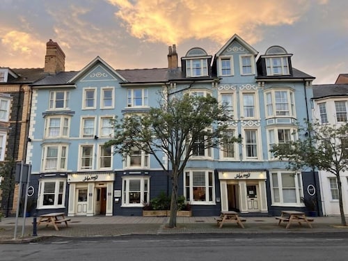Harry's Hotel