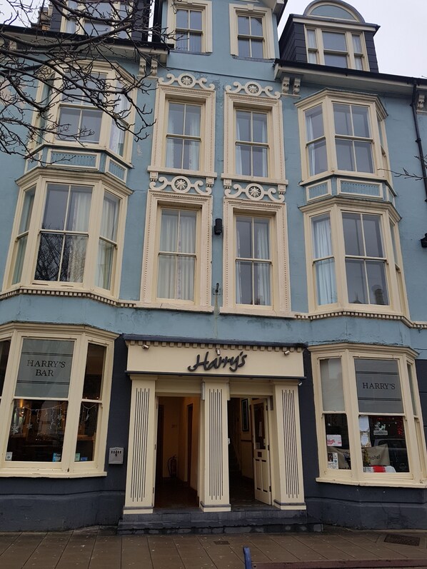 Front of property - Harry's Hotel (Aberystwyth)