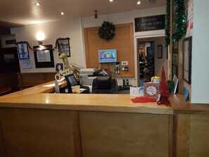 Reception - Harry's Hotel (Aberystwyth)