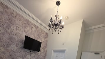 Single Room 19 | Iron/ironing board, free WiFi