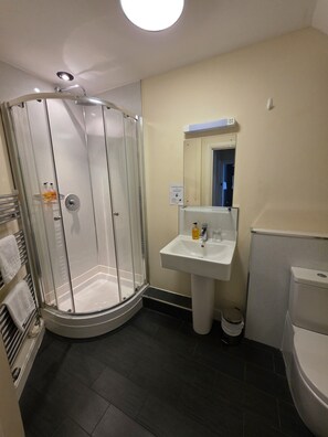 Appartement, 2 chambres, dans les dépendances