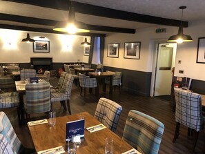 Restaurant - Punch Bowl Inn (Penrith)