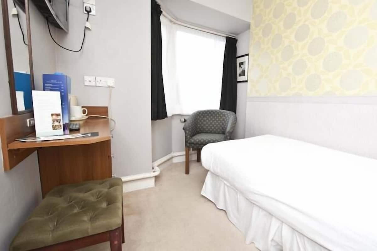 Desk, iron/ironing board (on request), WiFi (free), bed sheets
