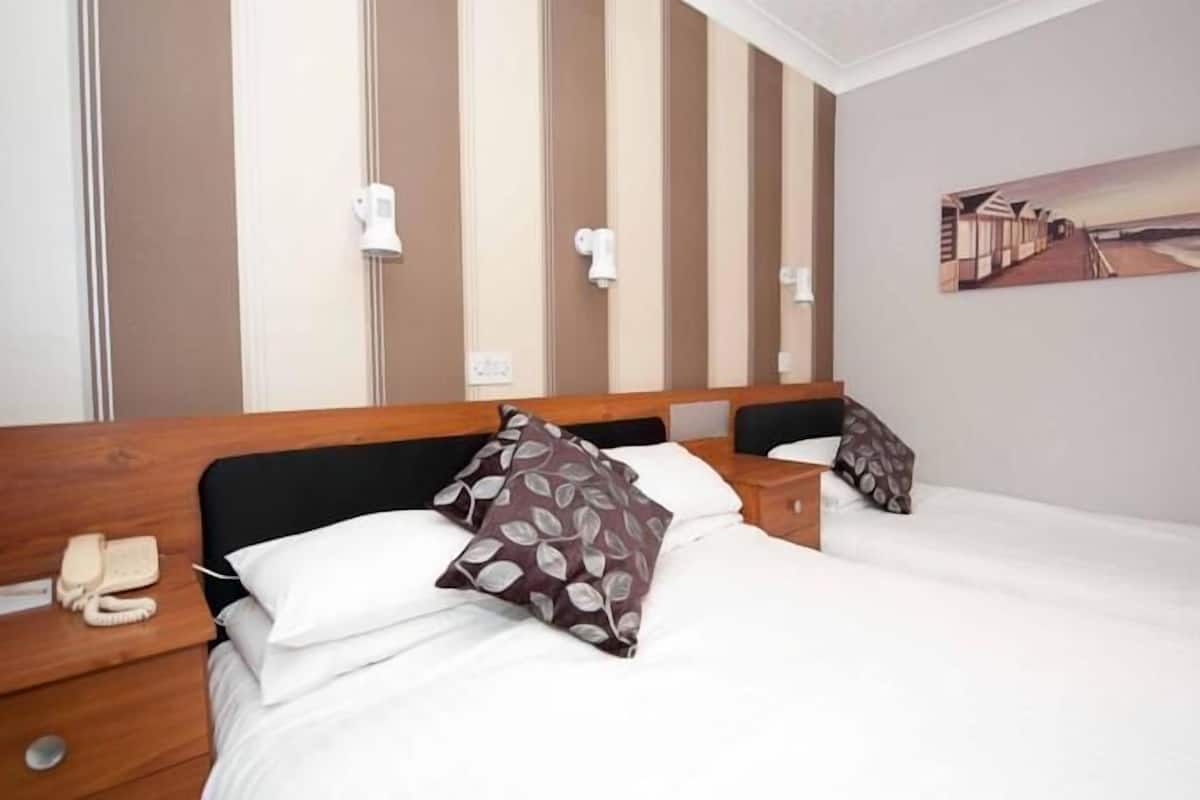 Desk, iron/ironing board (on request), WiFi (free), bed sheets