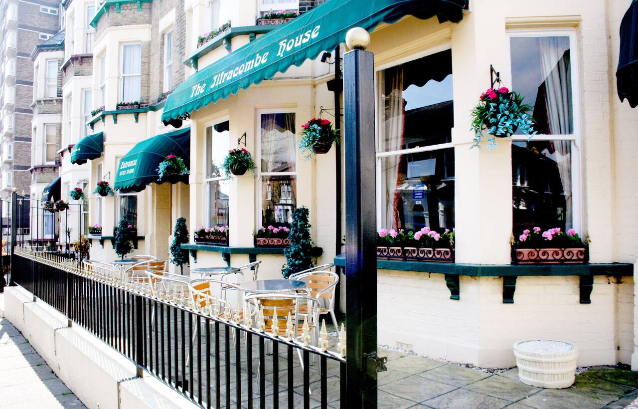 The Ilfracombe House Hotel - near Cliffs Pavilion