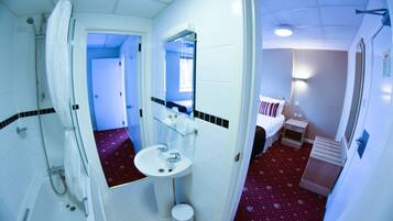 Family Room | Bathroom | Shower, hair dryer, towels