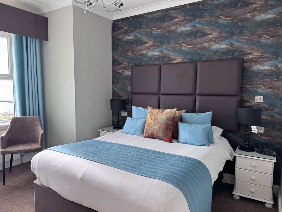 Executive Double Room, Sea View | Hypo-allergenic bedding, desk, blackout drapes, iron/ironing board