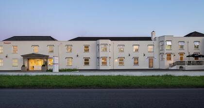 Ramada by Wyndham Cheltenham