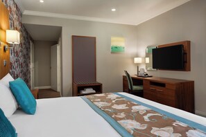 Desk, laptop workspace, soundproofing, iron/ironing board